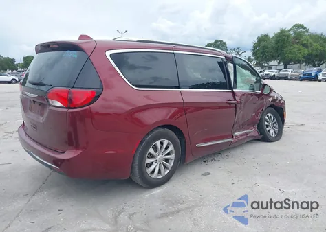 2018 Chrysler Pacifica Touring L z USA, uszkodzony, nr VIN 2C4RC1BG4JR110720